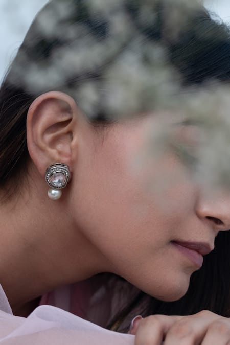 Do Taara Silver Plated Pearls, Crystals, Diamonds Polki Embellished Earrings Online at Aza Fashions Do Taara_Silver Plated Pearls, Crystals, Diamonds Polki Embellished Earrings _Online_at_Aza_Fashions