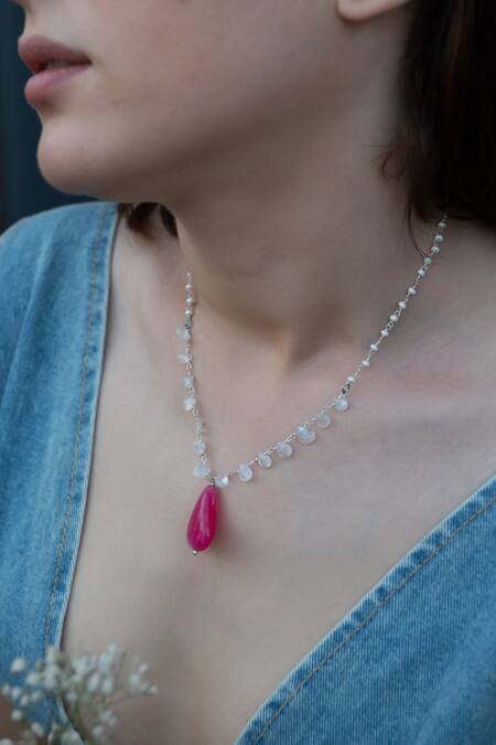 Do Taara_Pink Contrast Stone Pendant Necklace _Online_at_Aza_Fashions