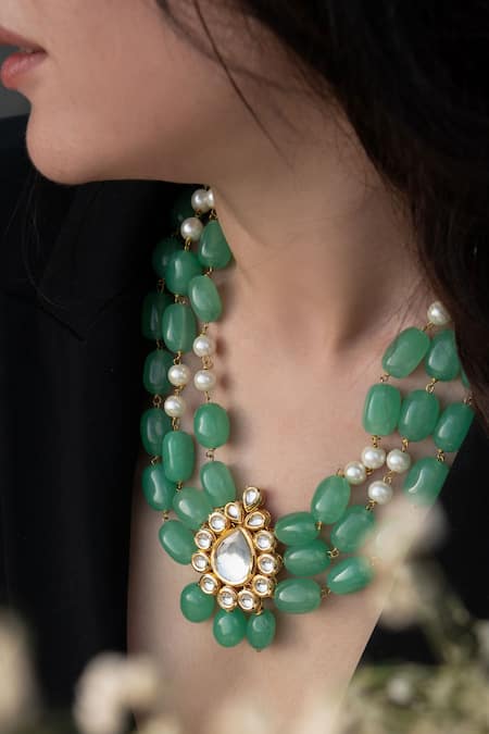 Shop Do Taara Green Kundan Embellished Bead Necklace at Aza Fashions Shop_Do Taara_Green Kundan Embellished Bead Necklace _at_Aza_Fashions