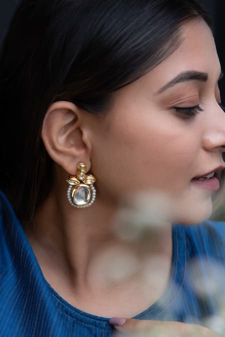 Buy Do Taara Gold Plated Pearls, Diamonds Kundan Earrings at Aza Fashions Buy_Do Taara_Gold Plated Pearls, Diamonds Kundan Earrings _at_Aza_Fashions