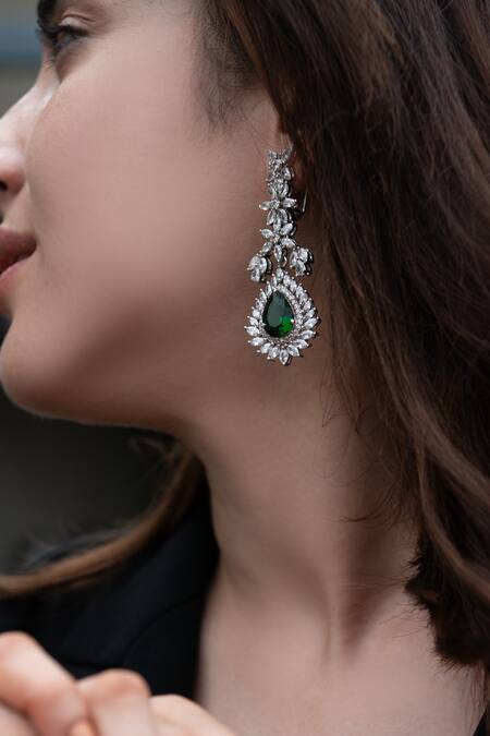 Buy_Do Taara_Silver Plated Victorian Necklace Set_Online_at_Aza_Fashions