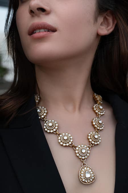 Do Taara_Gold Plated Floral Cut Work Embellished Necklace Set_Online_at_Aza_Fashions