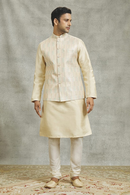 Aariyana Couture Cream Silk Sequins Flora Embroidered Bundi Set at Aza Fashions Aariyana Couture_Cream Silk Sequins Flora Embroidered Bundi Set _at_Aza_Fashions