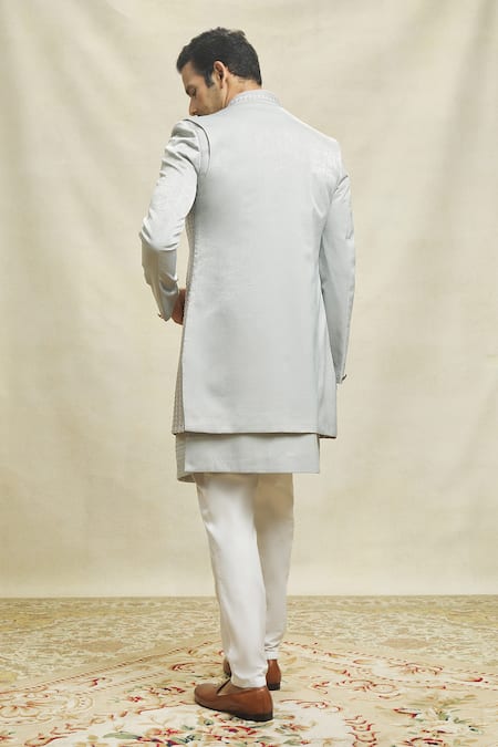 Shop Alaya Advani Grey Zero Velvet Foliage Vine Embroidered Bundi Kurta Set at Aza Fashions Shop_Alaya Advani_Grey Zero Velvet Foliage Vine Embroidered Bundi Kurta Set_at_Aza_Fashions