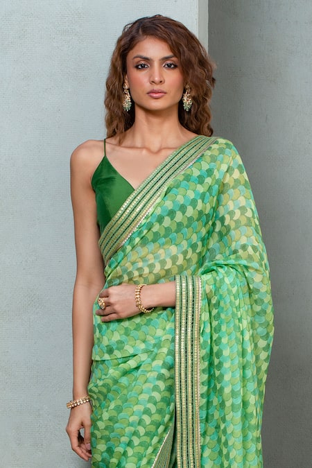 Rishi and Vibhuti_Green Organza Sequins V-neck Fishscale Printed Saree With Blouse _Online_at_Aza_Fashions