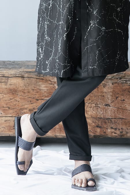 Ankita Shahabadi Black Silk Printed Paint Ainaa Embroidered Kurta Online at Aza Fashions Ankita Shahabadi_Black Silk Printed Paint Ainaa Embroidered Kurta _Online_at_Aza_Fashions