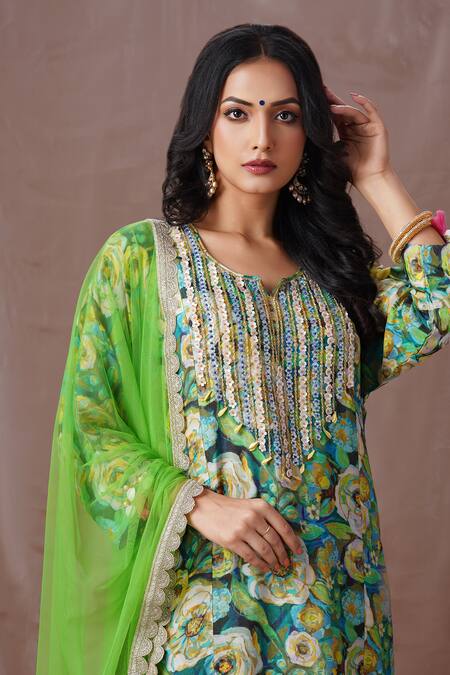 Amani_Green Muslin Silk Printed And Embroidered Floral Notched Kurta Pant Set _at_Aza_Fashions
