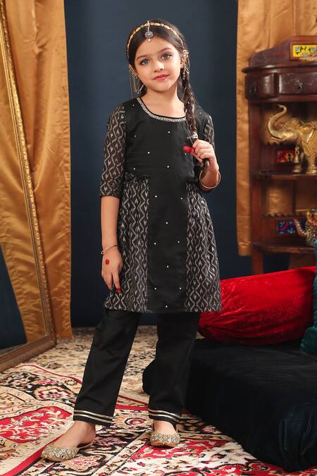 Cute Couture_Black Cotton, Silk Gota Patti, Embroidery Hand Kurta And Pant Set _Online_at_Aza_Fashions