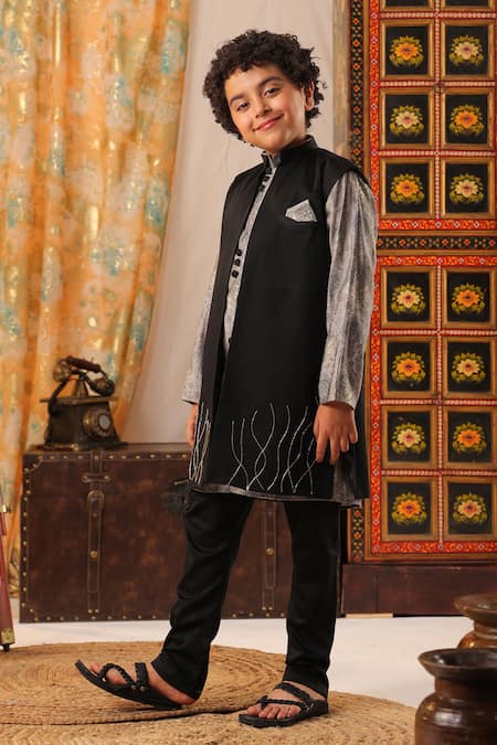 Shop_Cute Couture_Black Cotton, Silk Zari Zardosi Embroidered Kurta Set _Online_at_Aza_Fashions