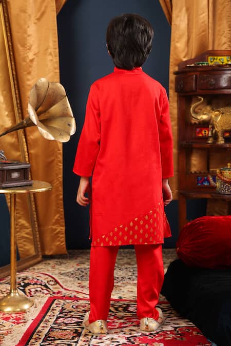 Cute Couture Placket Embroidered Kurta & Churidar Set 