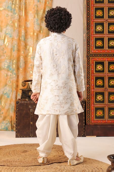 Cute Couture Woven Pattern Sherwani & Pant Set 