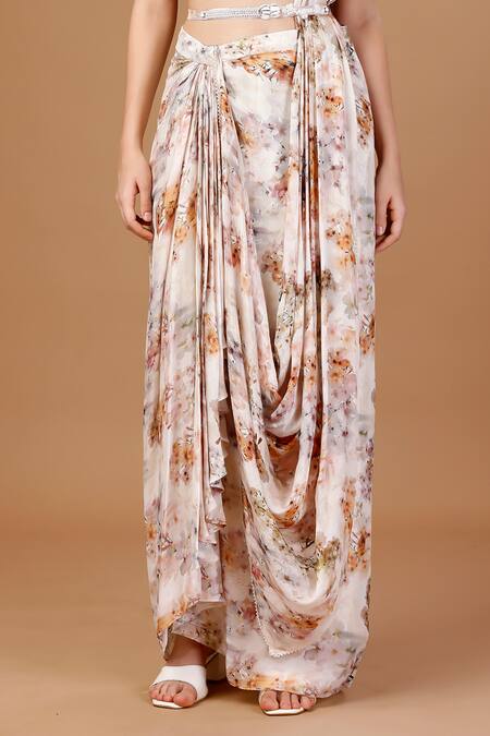 Shop Merge Design Peach Crepe Pearls, Embroidery Round Floral Print Pre-draped Saree With Blouse Online at Aza Fashions Shop_Merge Design_Peach Crepe Pearls, Embroidery Round Floral Print Pre-draped Saree With Blouse _Online_at_Aza_Fashions