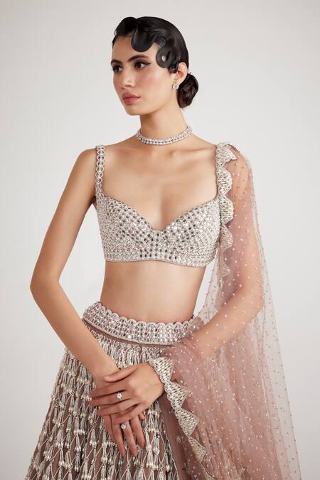 Trending Tassels For Lehengas | Latkan For Lehenga | Latkan For Blouse |  Tassel Designs | Lehnga designs, Tassels fashion clothing, Designer dresses  indian