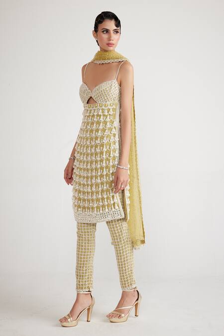 Vvani By Vani Vats Green Georgette, Net Tassels, Scalloped Chandelier Pearl Drop Kurta Pant Set Online at Aza Fashions Vvani By Vani Vats_Green Georgette, Net Tassels, Scalloped Chandelier Pearl Drop Kurta Pant Set _Online_at_Aza_Fashions