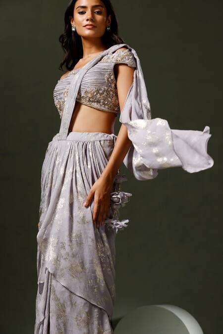 Buy Two Sisters By Gyans Grey Georgette Embroidery, Foil Printing Sweetheart Pre-draped Saree With Blouse Online at Aza Fashions Buy_Two Sisters By Gyans_Grey Georgette Embroidery, Foil Printing Sweetheart Pre-draped Saree With Blouse _Online_at_Aza_Fashions