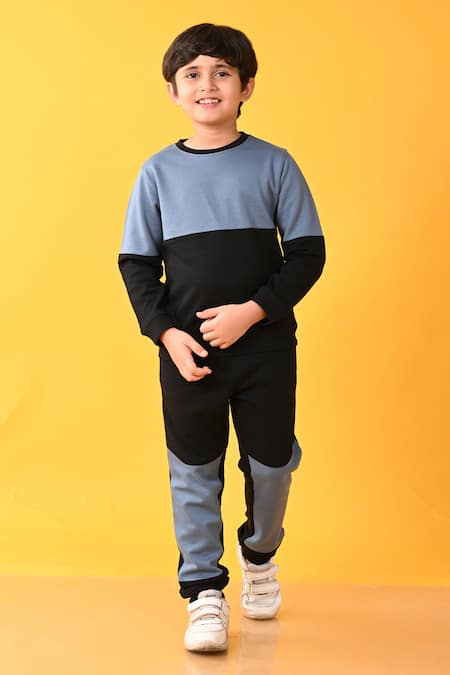 Anthrilo Round Neck Sweatshirt & Jogger Pant Set 