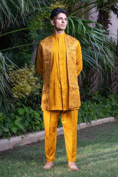 Ekavira_Yellow Silk Embroidery Ajrakh Print Bundi Kurta Set _Online_at_Aza_Fashions