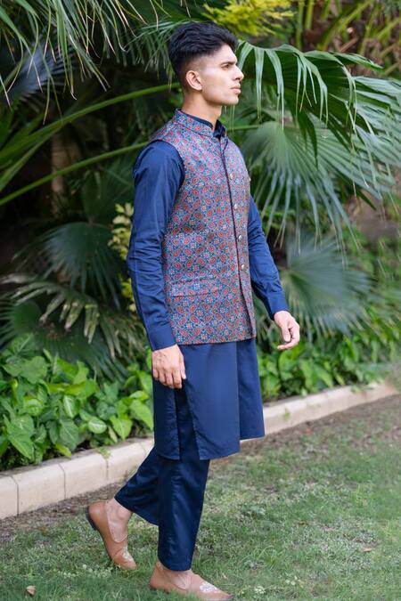 Buy_Ekavira_Blue Silk Metallic Thread Ajrakh Print Bundi Kurta Set _Online_at_Aza_Fashions