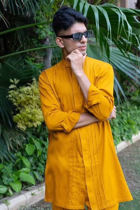 Buy_Ekavira_Yellow Cotton Plain Mandarin Collar Kurta Set _Online_at_Aza_Fashions