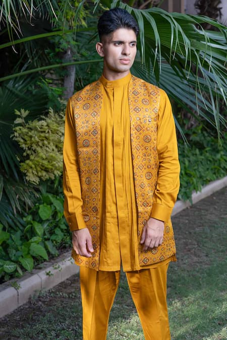 Ekavira Ajrakh Print Yellow Bundi 
