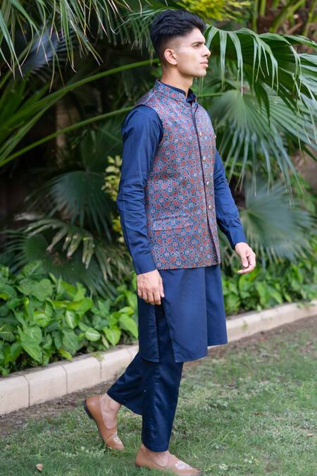 Ekavira_Blue Silk Metallic Thread Ajrakh Print Bundi _Online_at_Aza_Fashions