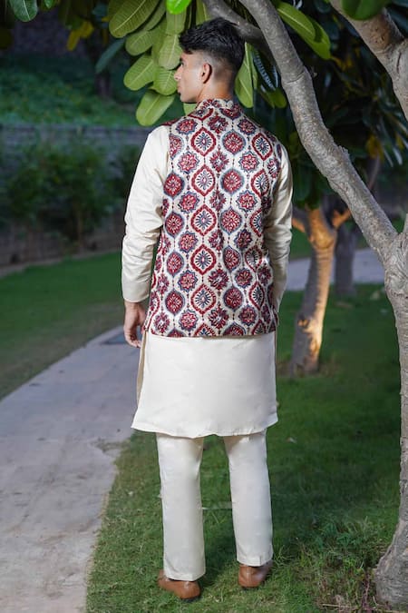Ekavira Ajrakh Print Off White Bundi 