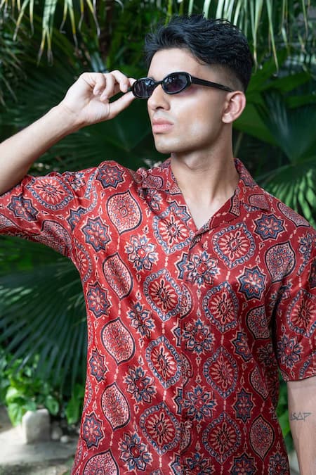 Buy_Ekavira_Maroon Maheshwari Embroidery Surkh Ajrakh Print Shirt _Online_at_Aza_Fashions