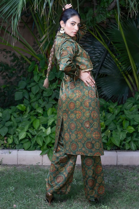 Shop Ekavira Green Cotton, Silk Embroidery Panna Hand Block Print Trench Coat And Pant Set at Aza Fashions Shop_Ekavira_Green Cotton, Silk Embroidery Panna Hand Block Print Trench Coat And Pant Set _at_Aza_Fashions