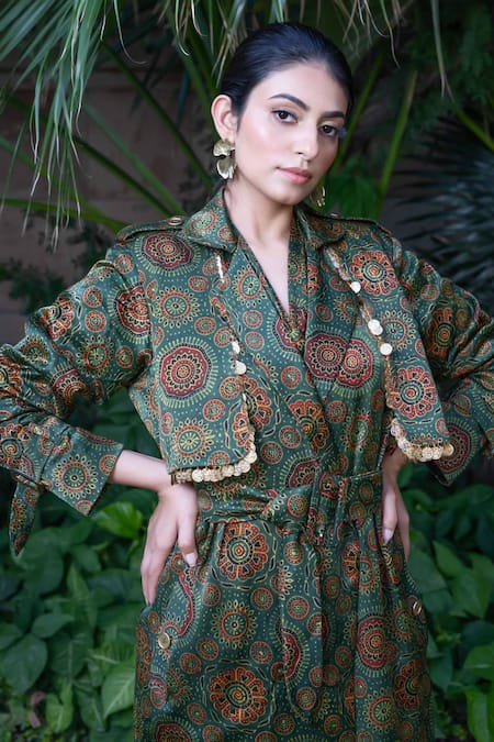 Buy Ekavira Green Cotton, Silk Embroidery Panna Hand Block Print Trench Coat And Pant Set Online at Aza Fashions Buy_Ekavira_Green Cotton, Silk Embroidery Panna Hand Block Print Trench Coat And Pant Set _Online_at_Aza_Fashions