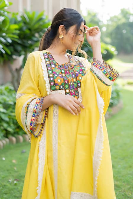 Shop_Ekavira_Yellow Cotton Mirrors, Lace, Embroidery Round Neck Jashna Kurta Pant Set _Online_at_Aza_Fashions