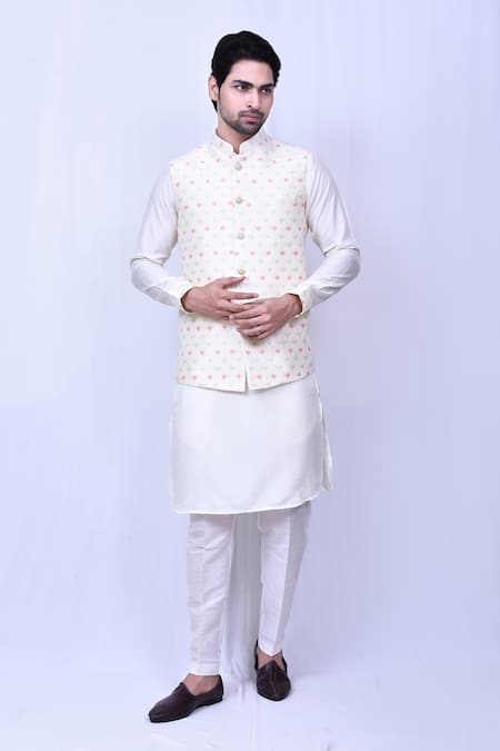 Arihant Rai Sinha Blossom Motif Thread Work Bundi 