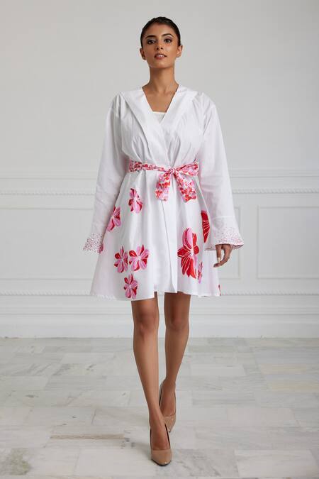 Pallavi Kandoi Pink Cotton Embroidery Collared Floral Pattern Jacket Dress Online at Aza Fashions Pallavi Kandoi_Pink Cotton Embroidery Collared Floral Pattern Jacket Dress _Online_at_Aza_Fashions