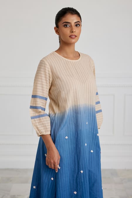 Pallavi Kandoi Blue Cotton Embroidery Round Neck Hand Tunic Online at Aza Fashions Pallavi Kandoi_Blue Cotton Embroidery Round Neck Hand Tunic _Online_at_Aza_Fashions
