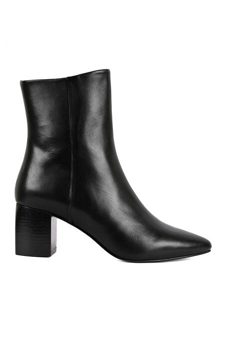 Buy_Vanilla Moon_Black Troy Pointed Toe Ankle Boots_Online_at_Aza_Fashions