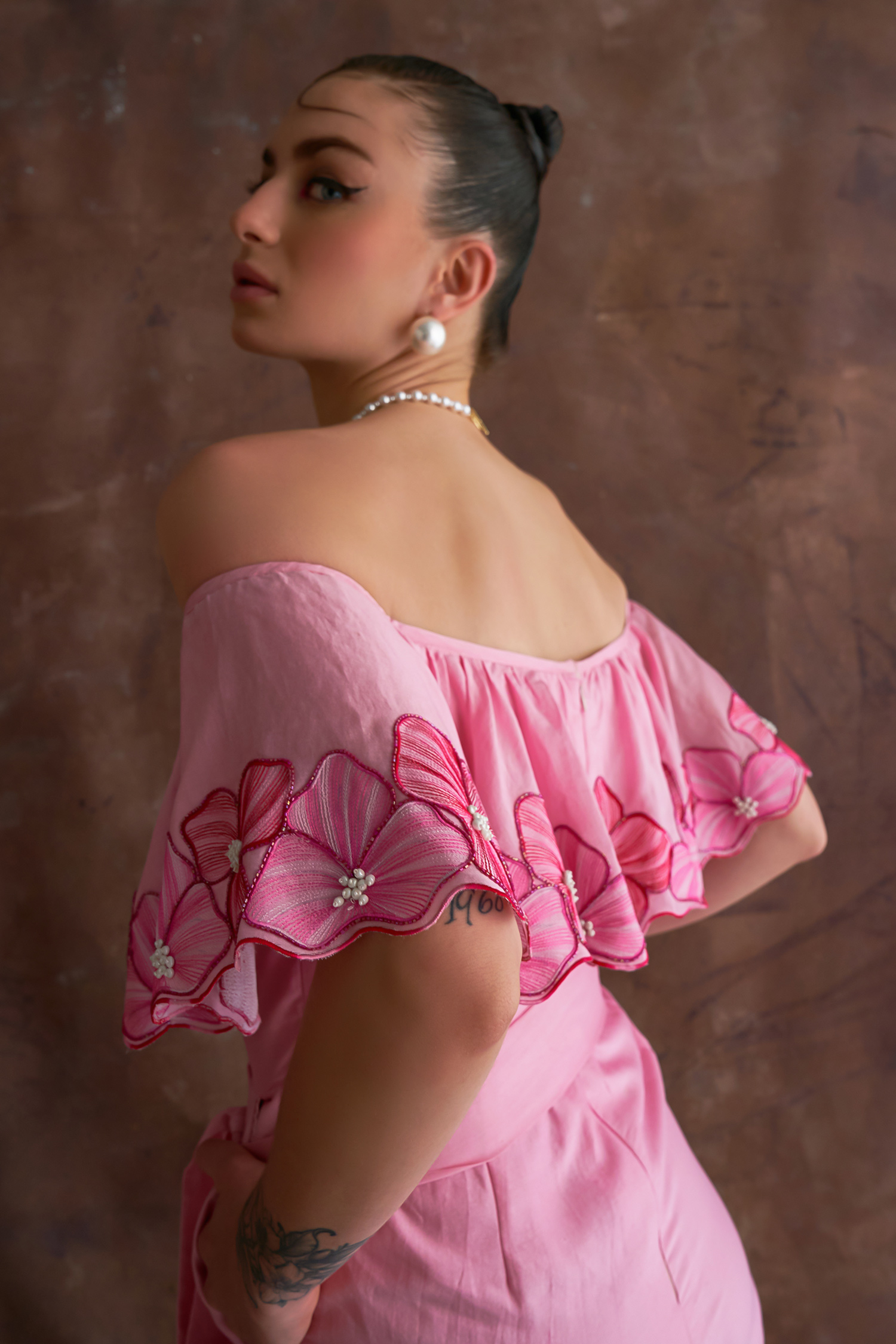 Sakshi Khetterpal Pink Chanderi Embroidery Off-shoulder Sleeve Jumpsuit With Belt Online at Aza Fashions Sakshi Khetterpal_Pink Chanderi Embroidery Off-shoulder Sleeve Jumpsuit With Belt _Online_at_Aza_Fashions