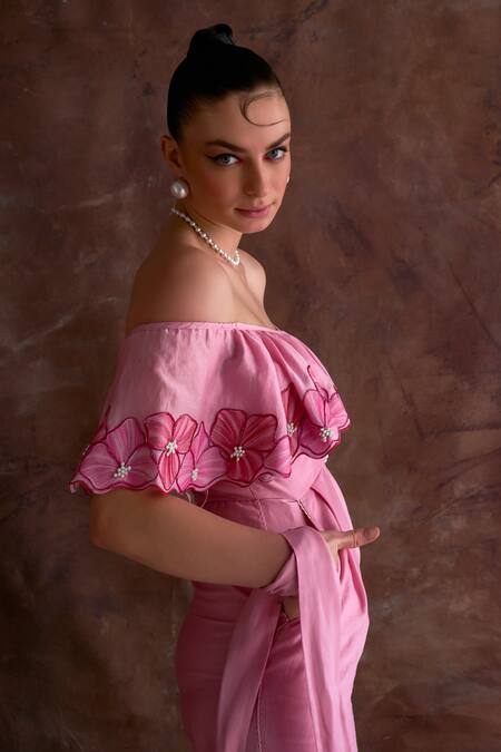 Sakshi Khetterpal Pink Chanderi Embroidery Off-shoulder Sleeve Jumpsuit With Belt at Aza Fashions Sakshi Khetterpal_Pink Chanderi Embroidery Off-shoulder Sleeve Jumpsuit With Belt _at_Aza_Fashions