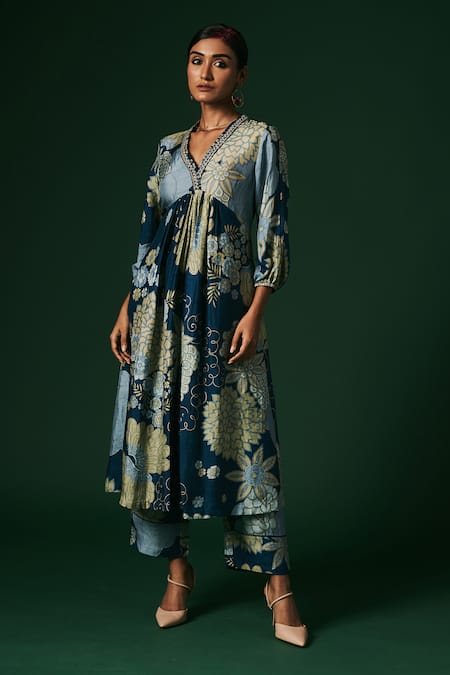 Arte-Alter Mahonia Floral Hand Print Anarkali & Pant Set 