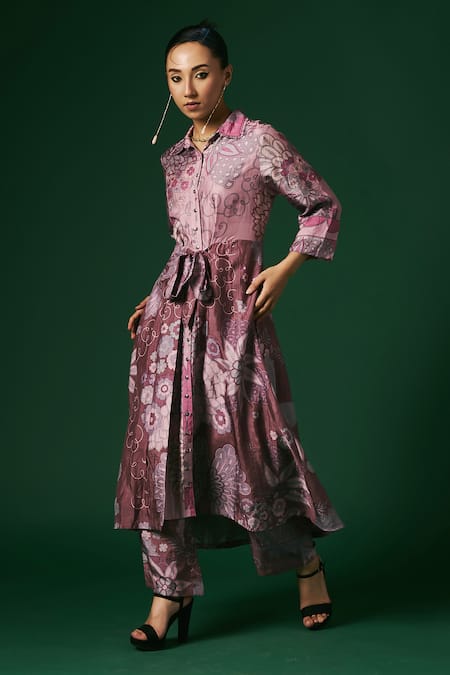 Arte-Alter_Purple Silk Embroidery Collared Lantana Hand Printed Shirt Kurta And Pant Set _at_Aza_Fashions