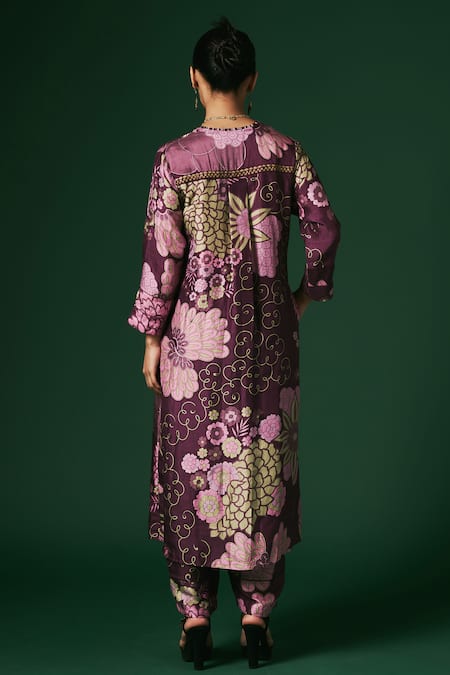 Arte-Alter Dianthus Floral Hand Print Kurta & Pant Set 