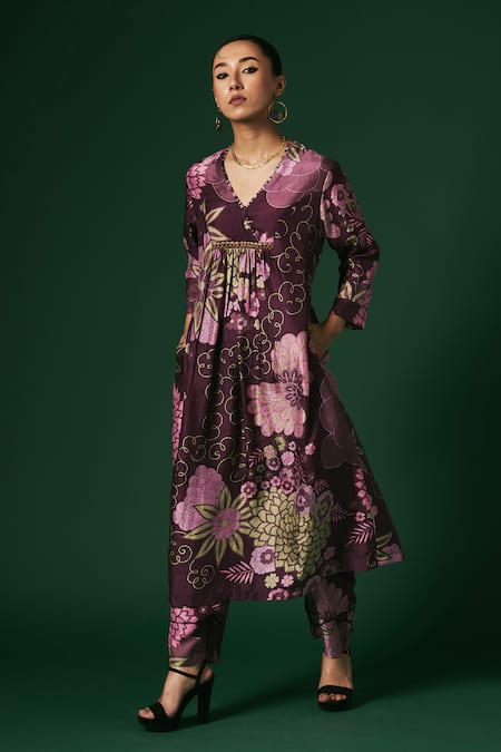 Shop Arte-Alter Purple Silk Embroidery V-neck Dianthus Floral Hand Print Kurta And Pant Set Online at Aza Fashions Shop_Arte-Alter_Purple Silk Embroidery V-neck Dianthus Floral Hand Print Kurta And Pant Set _Online_at_Aza_Fashions