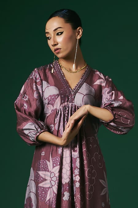 Buy_Arte-Alter_Purple Silk Embroidery V-neck Geranium Floral Hand Print Anarkali And Pant Set _Online_at_Aza_Fashions