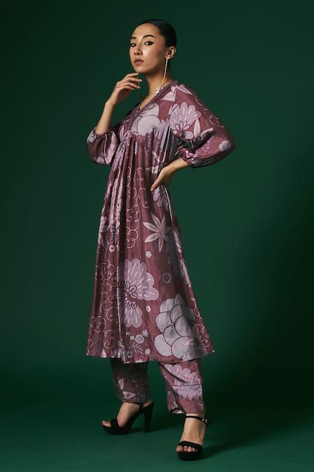 Shop_Arte-Alter_Purple Silk Embroidery V-neck Geranium Floral Hand Print Anarkali And Pant Set 