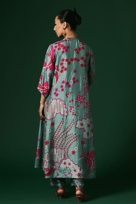 Arte-Alter Angelonia Floral Hand Print Kurta & Pant Set 
