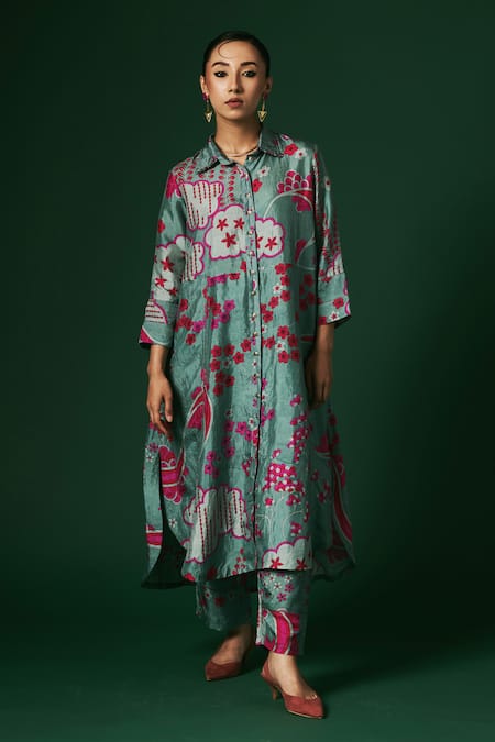 Shop_Arte-Alter_Green Silk Collared Hazel Printed Kurta And Pant Set _Online_at_Aza_Fashions