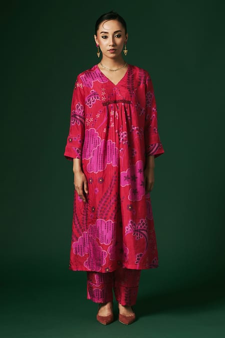 Buy Arte-Alter Red Handloom Cotton, Silk Embroidery V-neck Rose Printed Kurta And Pant Set Online at Aza Fashions Buy_Arte-Alter_Red Handloom Cotton, Silk Embroidery V-neck Rose Printed Kurta And Pant Set _Online_at_Aza_Fashions