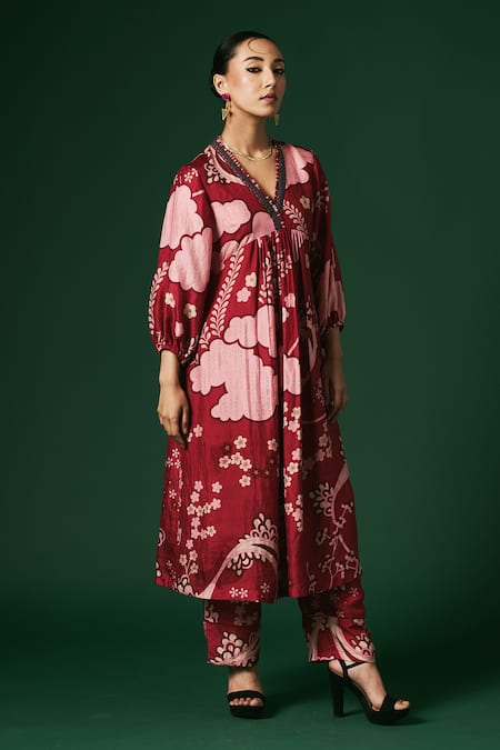 Arte-Alter_Maroon Handloom Cotton, Silk Embroidery V-neck Camelia Printed Kurta And Pant Set _Online_at_Aza_Fashions