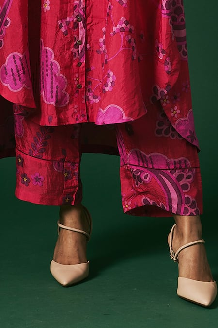 Arte-Alter_Pink Handloom Cotton, Silk Embroidery Collared Dahlia Printed Kurta And Pant Set _Online_at_Aza_Fashions