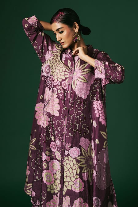 Arte-Alter_Purple Silk Embroidery Collared Scilla Printed Kurta And Pant Set _at_Aza_Fashions