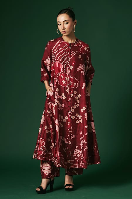 Arte-Alter Maroon Silk, Handloom Cotton Embroidery Hibiscus Printed Kurta And Pant Set at Aza Fashions Arte-Alter_Maroon Silk, Handloom Cotton Embroidery Hibiscus Printed Kurta And Pant Set _at_Aza_Fashions