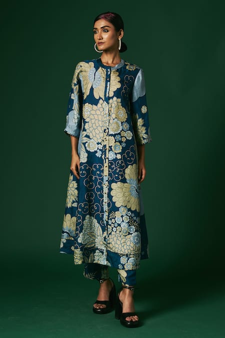 Arte-Alter Blue Handwoven Mulberry Silk Printed And Ixora Kurta & Pant Set 